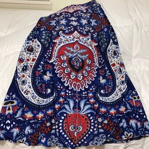 Slit in front long skirt